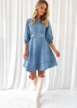 Women Gingham & Heels Short><noscript><img width=