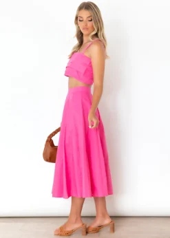 Women Gingham & Heels Crops><noscript><img width=