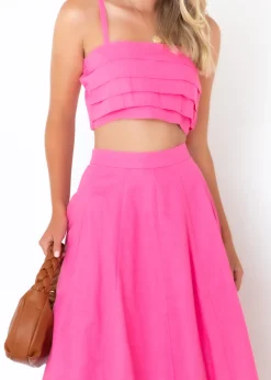 Women Gingham & Heels Crops><noscript><img width=