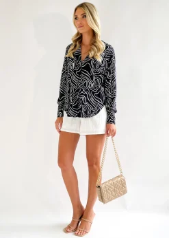 Women Gingham & Heels Shirts><noscript><img width=