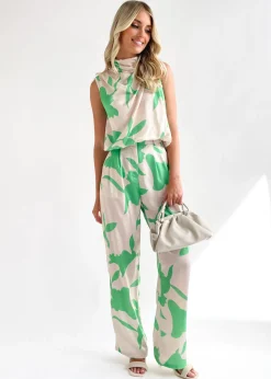 Women Gingham & Heels Pants><noscript><img width=