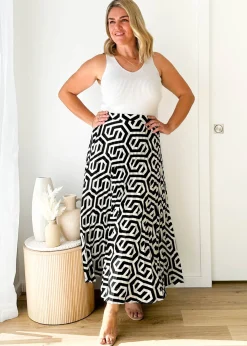 Women Gingham & Heels Skirts><noscript><img width=