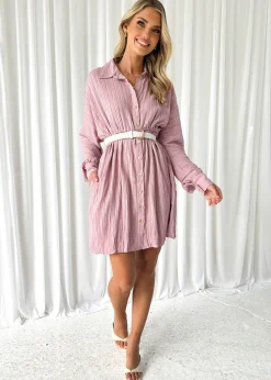 Women Gingham & Heels Short><noscript><img width=