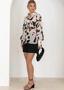 Women Gingham & Heels Blouses><noscript><img width=