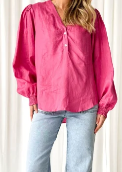 Women Gingham & Heels Shirts><noscript><img width=