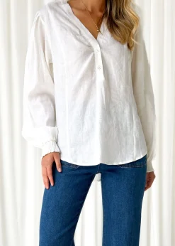 Women Gingham & Heels Shirts><noscript><img width=