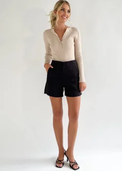 Women Gingham & Heels Shorts><noscript><img width=