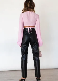 Women Gingham & Heels Crops><noscript><img width=