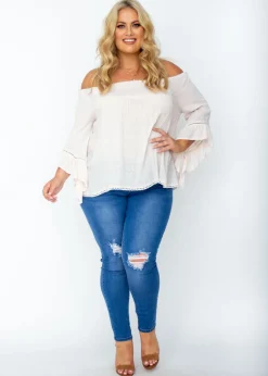 Women Gingham & Heels Jeans><noscript><img width=