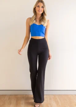 Women Gingham & Heels Crops><noscript><img width=