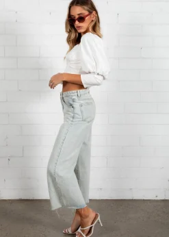 Women Gingham & Heels Crops><noscript><img width=