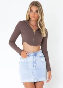 Women Gingham & Heels Crops><noscript><img width=