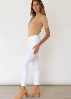 Women Gingham & Heels Jeans><noscript><img width=