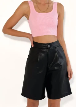 Women Gingham & Heels Crops><noscript><img width=