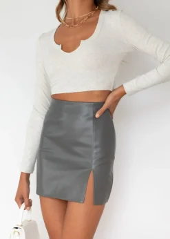 Women Gingham & Heels Crops>Catch Feelings Crop