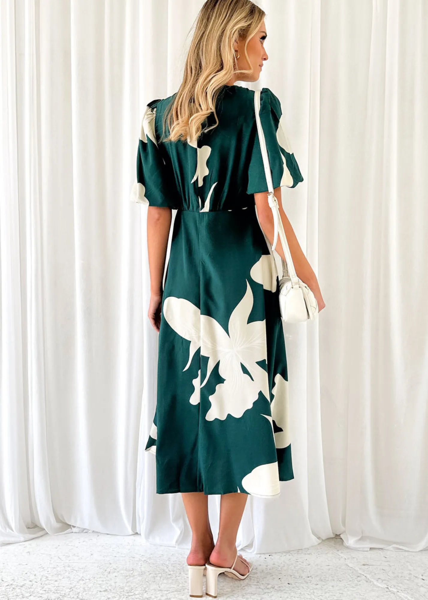 Women Gingham & Heels Midi>Chessia Midi Dress