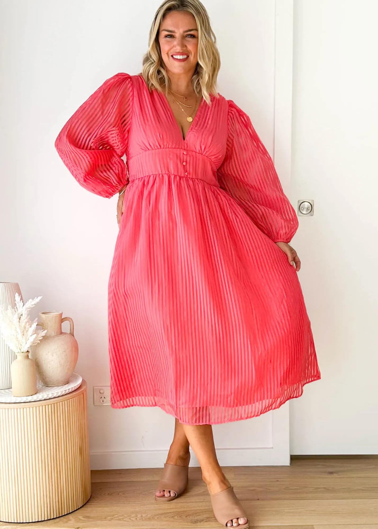 Women Gingham & Heels Midi>Chessie Midi Dress