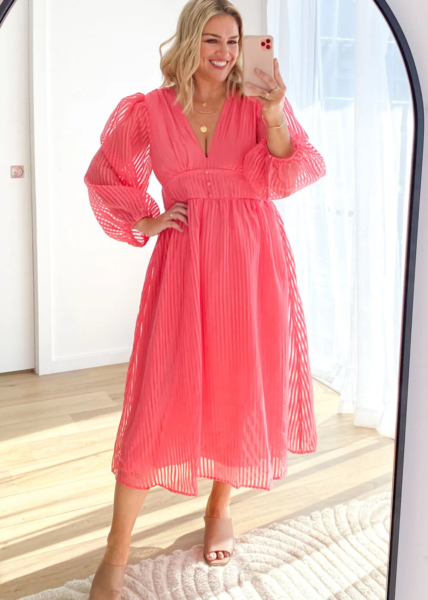Women Gingham & Heels Midi>Chessie Midi Dress