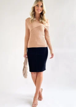 Women Gingham & Heels Basic Tops><noscript><img width=
