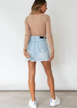 Women Gingham & Heels Skirts><noscript><img width=