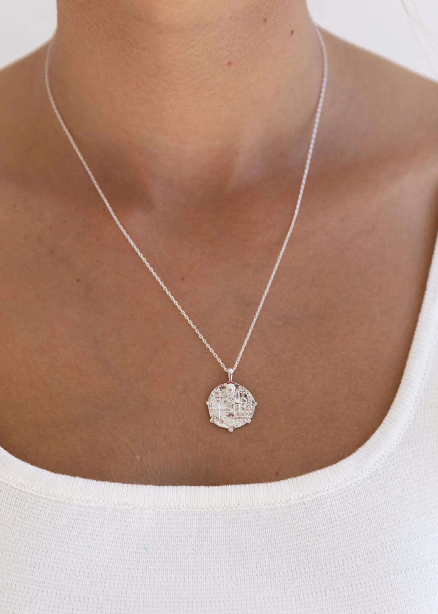 Women Gingham & Heels Jewellery>Coin Charm Necklace