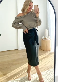 Women Gingham & Heels Skirts>Deania Pu Midi Skirt