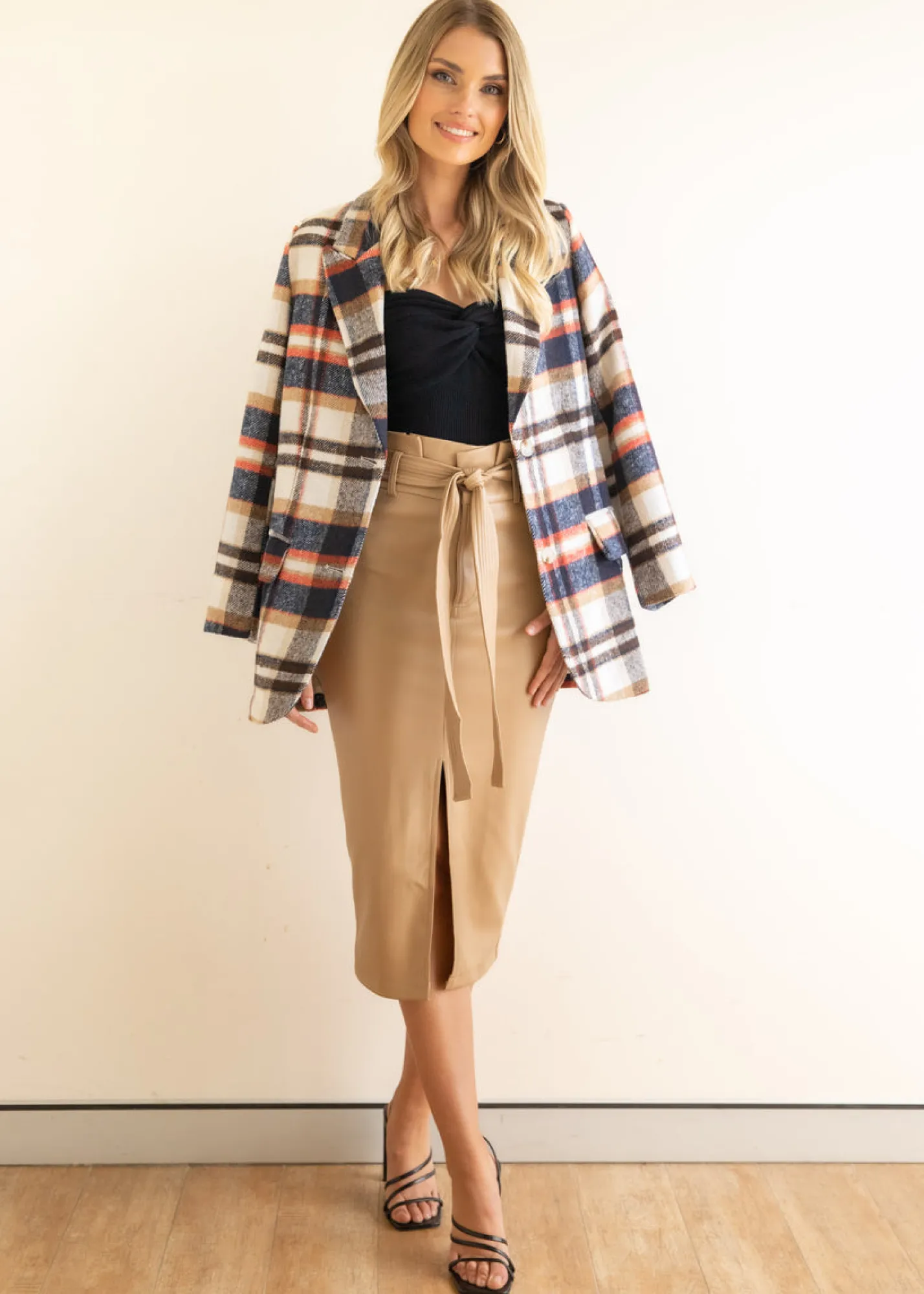 Women Gingham & Heels Knit Tops>Devini Strapless Knit Top