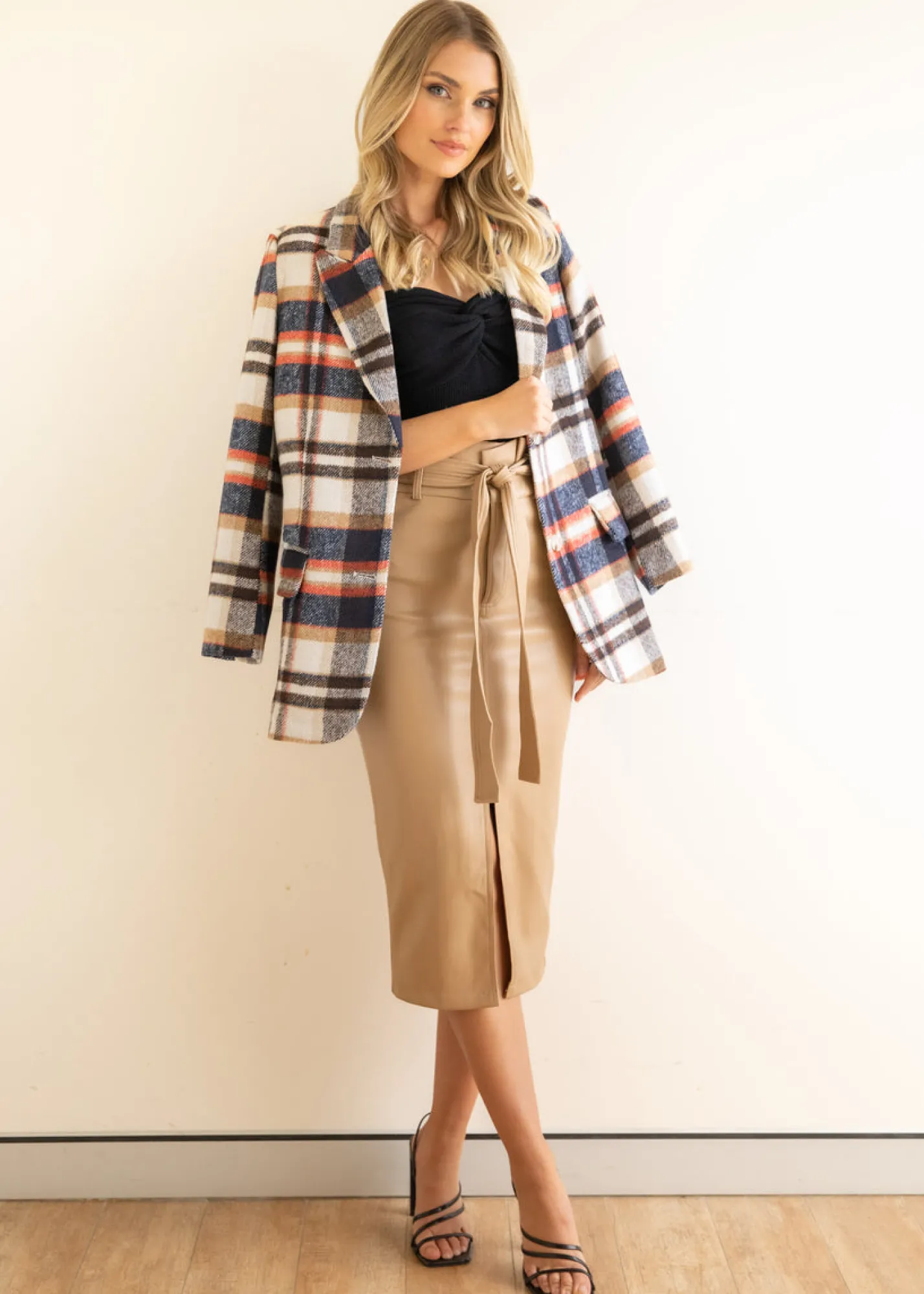 Women Gingham & Heels Knit Tops>Devini Strapless Knit Top