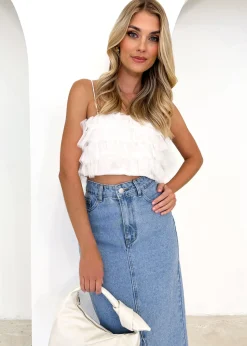 Women Gingham & Heels Crops><noscript><img width=