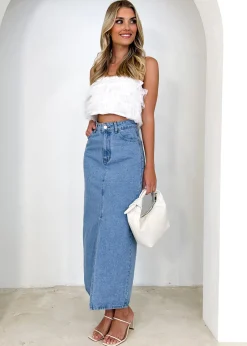 Women Gingham & Heels Crops><noscript><img width=