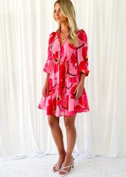 Women Gingham & Heels Short><noscript><img width=
