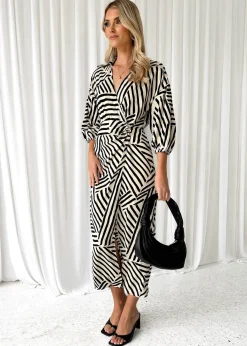 Women Gingham & Heels Midi><noscript><img width=