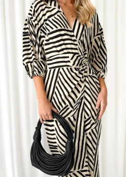 Women Gingham & Heels Midi><noscript><img width=
