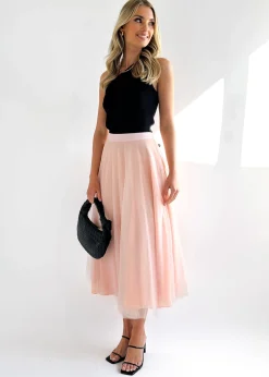 Women Gingham & Heels Skirts><noscript><img width=