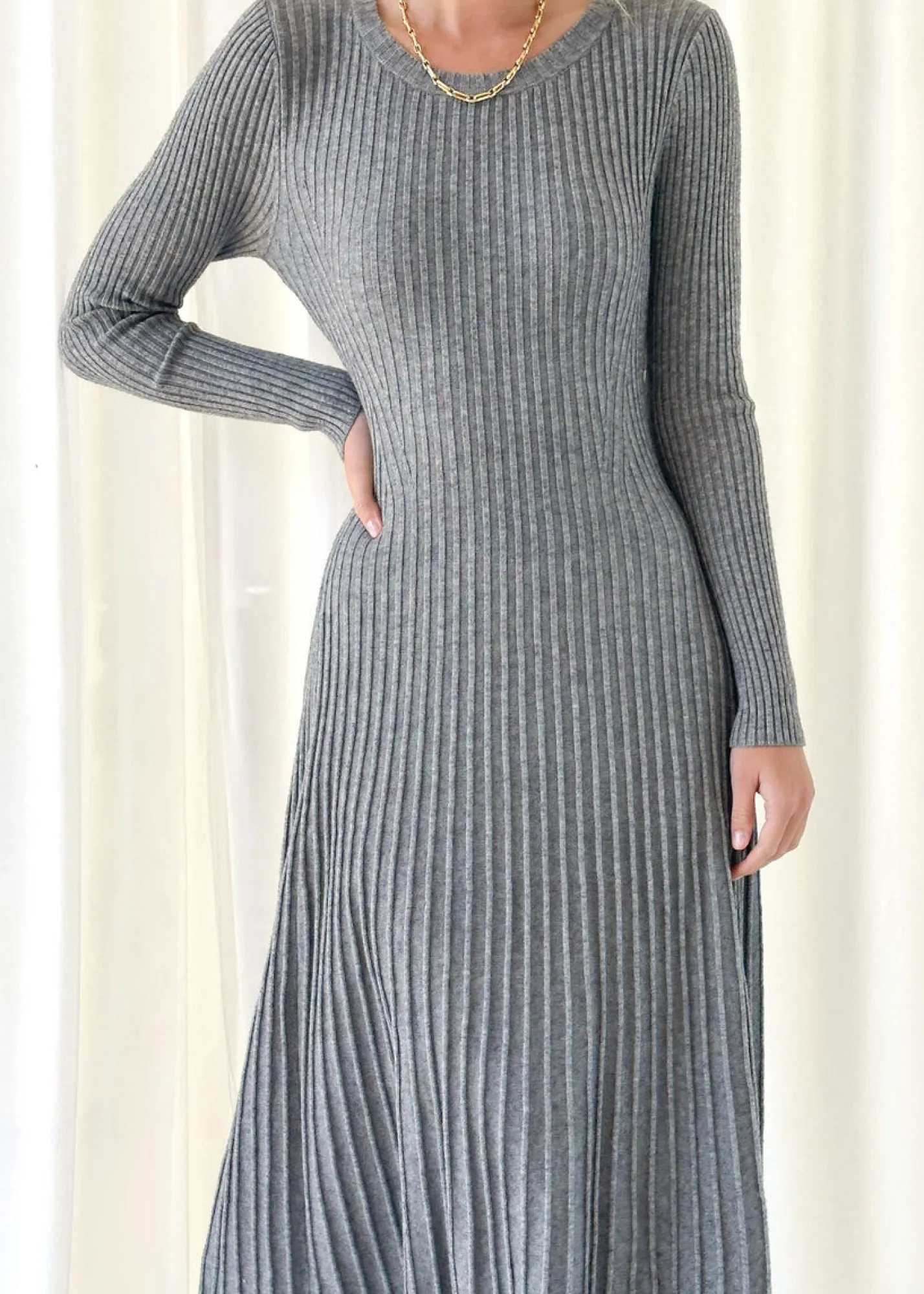 Women Gingham & Heels Knit Dresses>Everly Knit Midi Dress