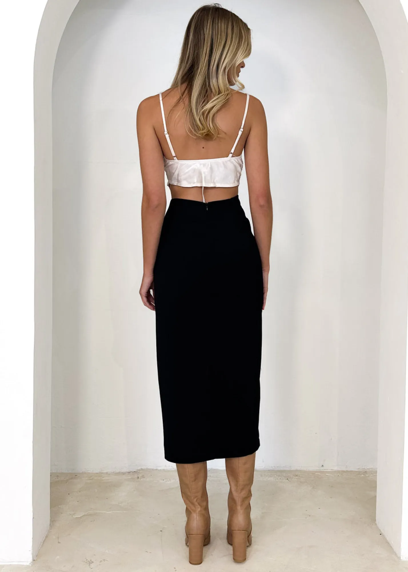 Women Gingham & Heels Crops>Feign Crop