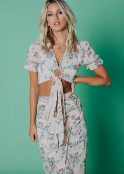 Women Gingham & Heels Crops>Gardenia Crop