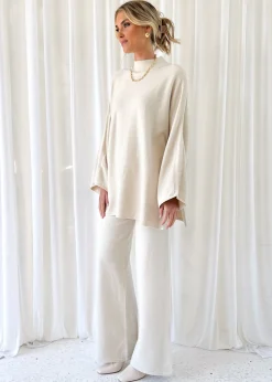 Women Gingham & Heels Pants><noscript><img width=