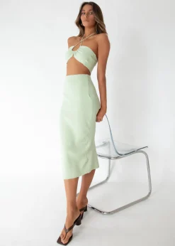 Women Gingham & Heels Crops><noscript><img width=