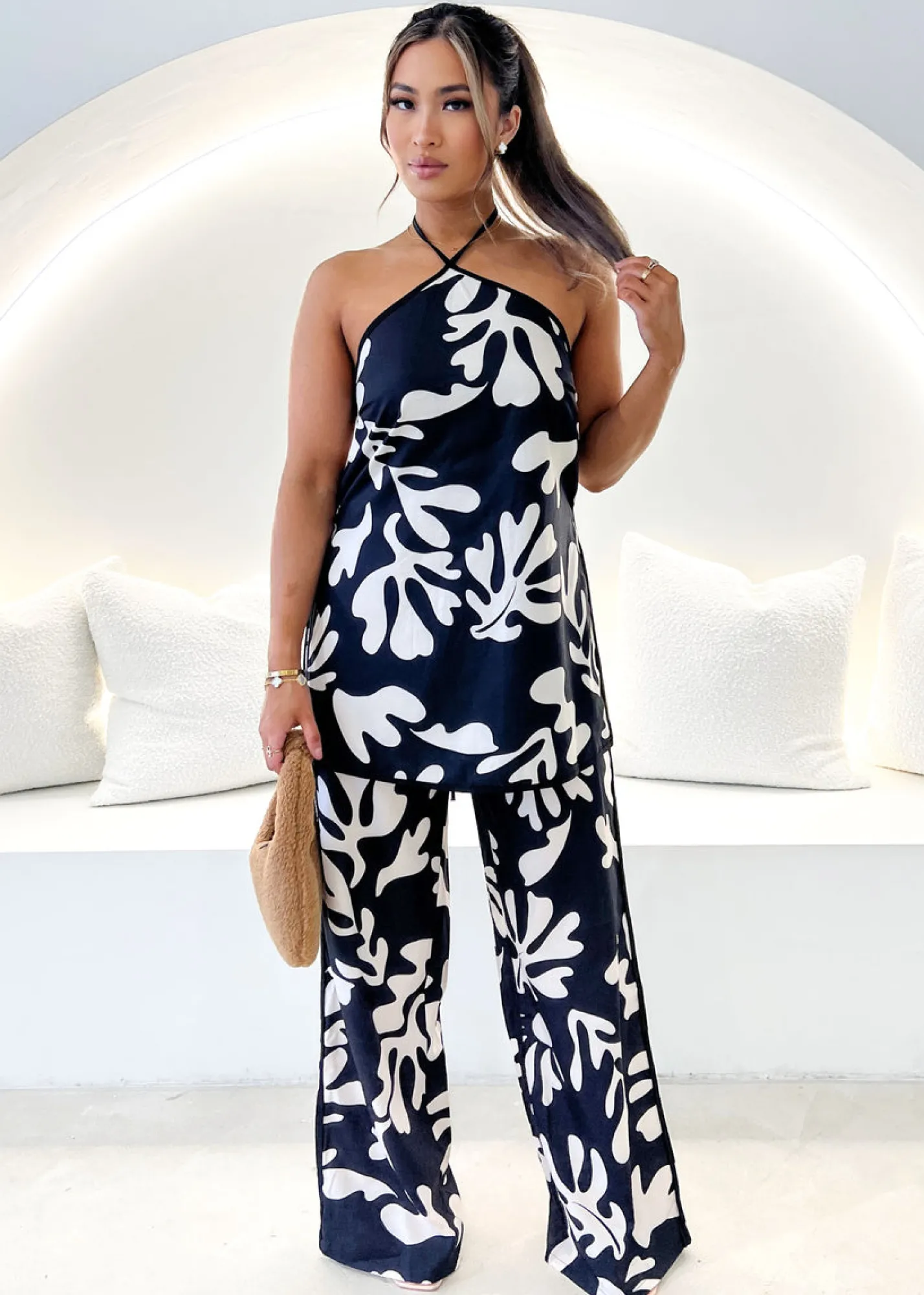 Women Gingham & Heels Basic Tops>Ilah Halter Top