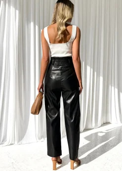 Women Gingham & Heels Pants><noscript><img width=