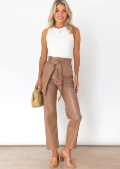 Women Gingham & Heels Pants><noscript><img width=