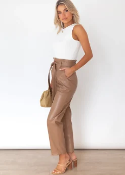 Women Gingham & Heels Pants><noscript><img width=