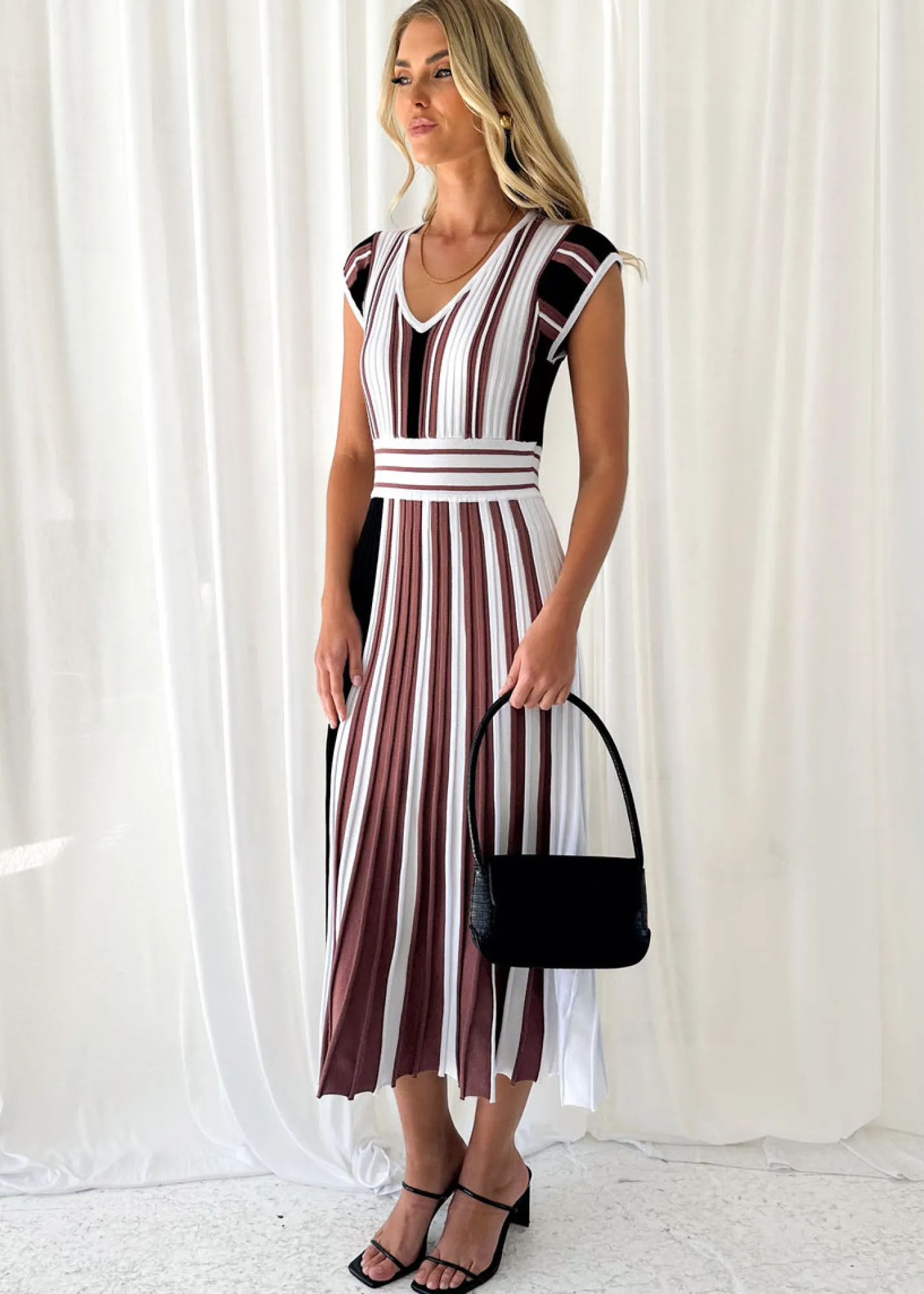 Women Gingham & Heels Midi>Janeve Knit Midi Dress