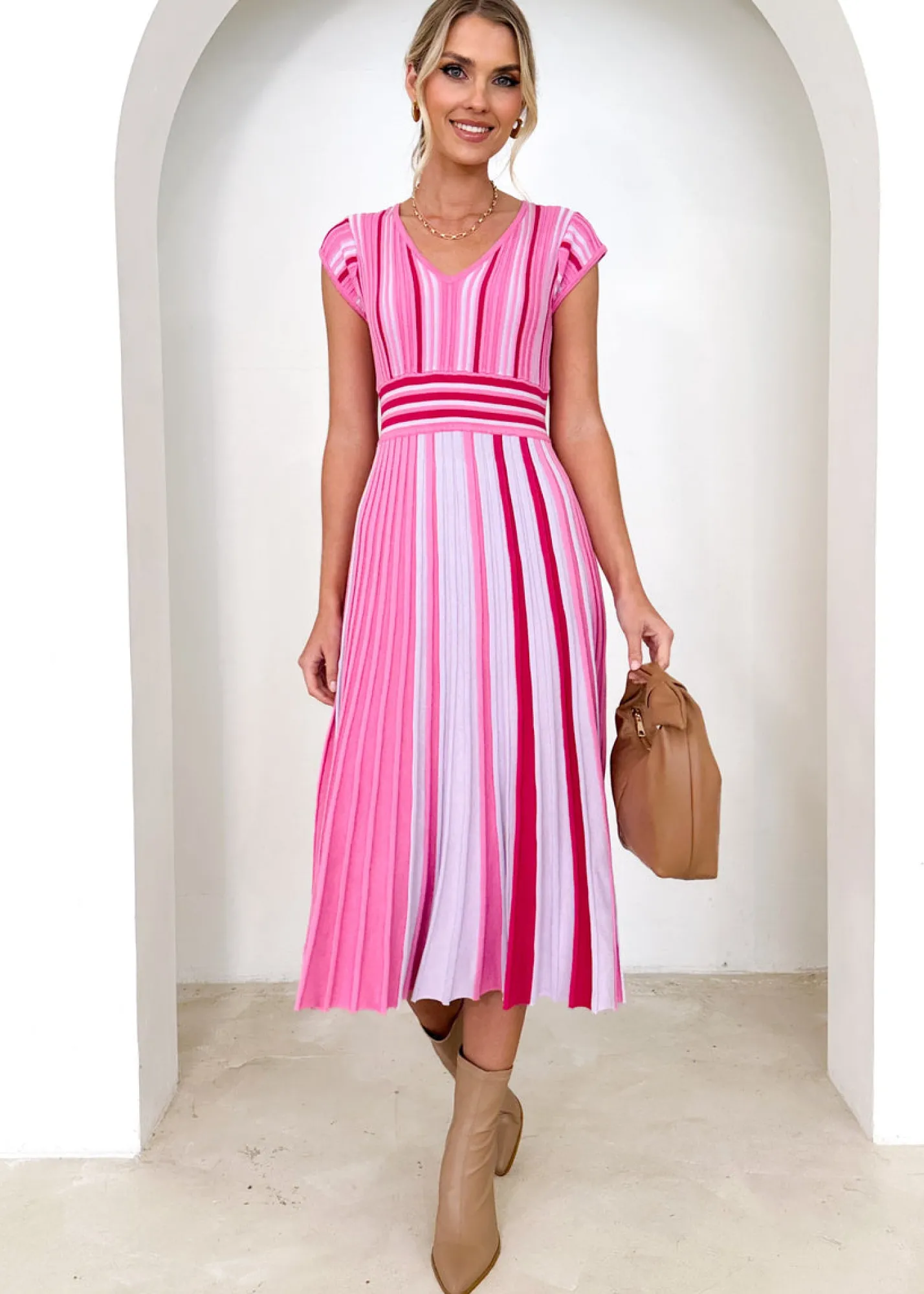 Women Gingham & Heels Knit Dresses>Janeve Knit Midi Dress
