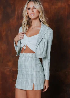 Women Gingham & Heels Crops><noscript><img width=
