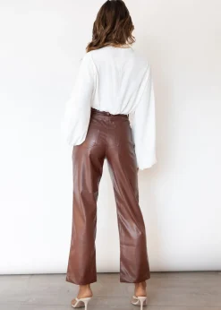 Women Gingham & Heels Pants><noscript><img width=