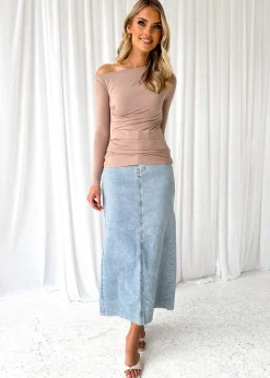 Women Gingham & Heels Basic Tops><noscript><img width=