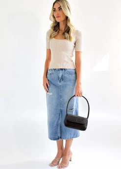 Women Gingham & Heels Knit Tops><noscript><img width=