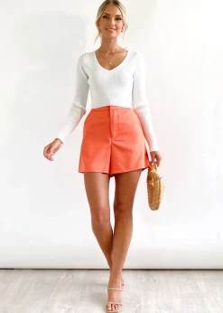 Women Gingham & Heels Basic Tops><noscript><img width=